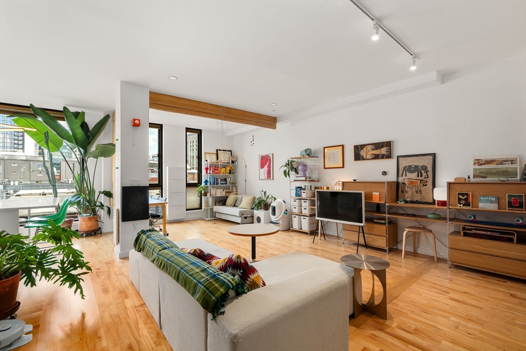 346 Congress Street #608 in Boston