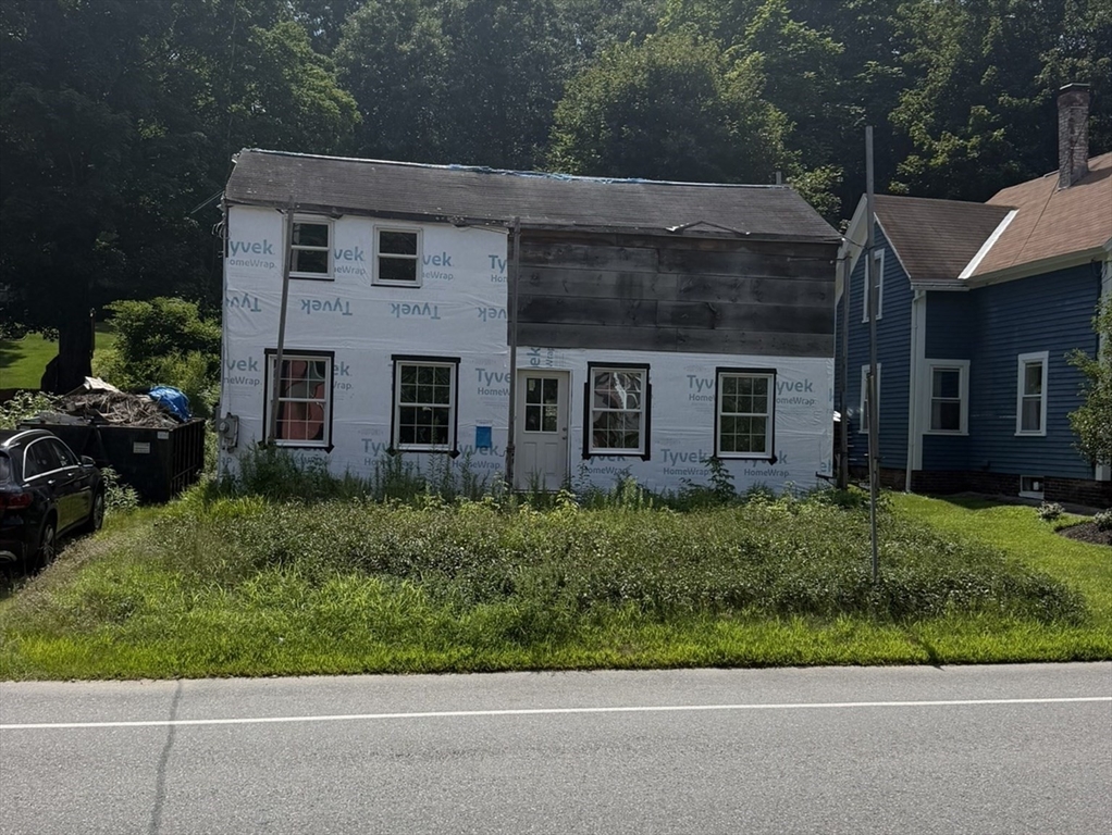 20 Leominster Rd in Shirley