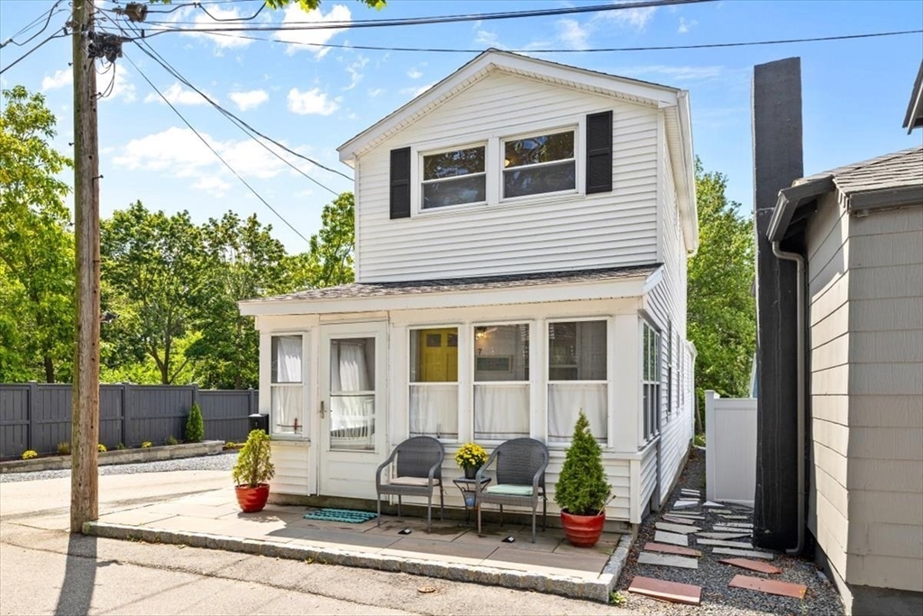 7 Peterson Road in Quincy