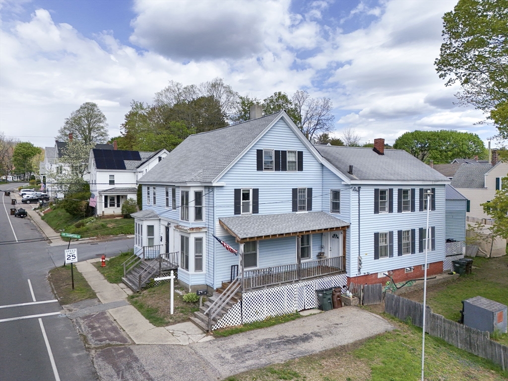 17-19 Whitehall Rd in Amesbury
