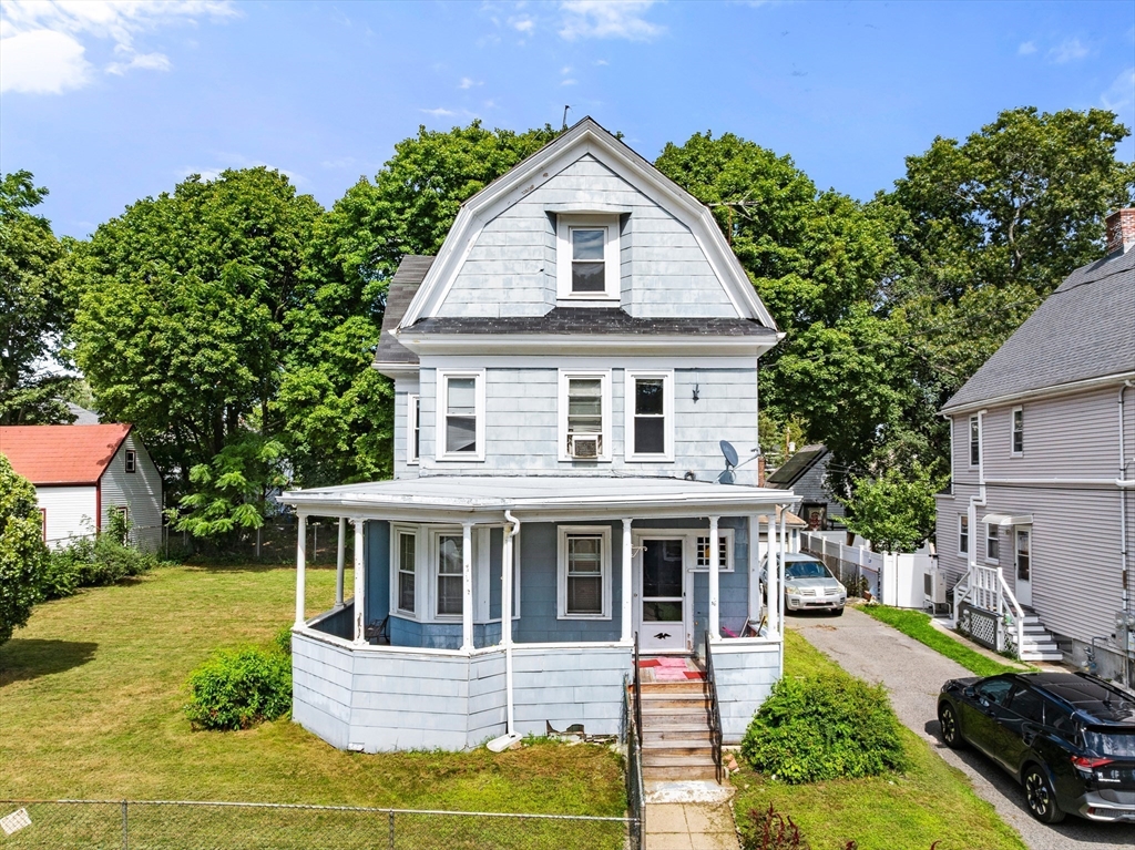 16 Holmfield Ave in Hyde Park