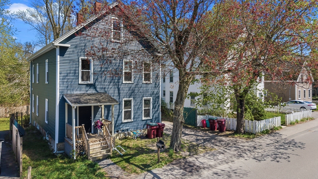 65 Oak Street in Middleboro