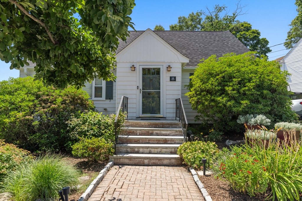 12 Arborview Rd in Jamaica Plain