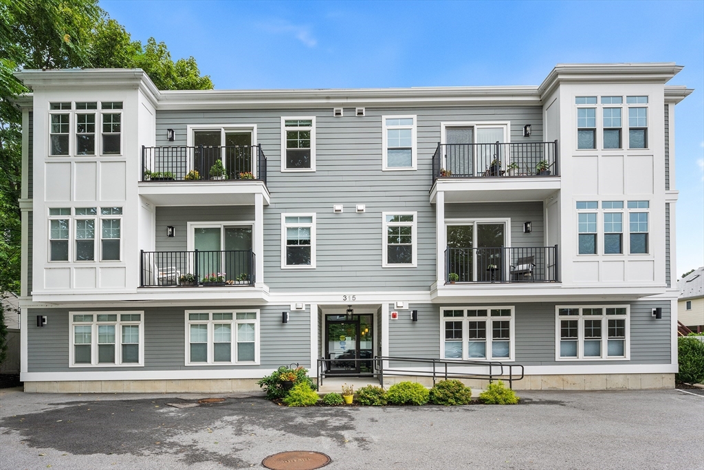315 College Farm Rd #6 in Waltham