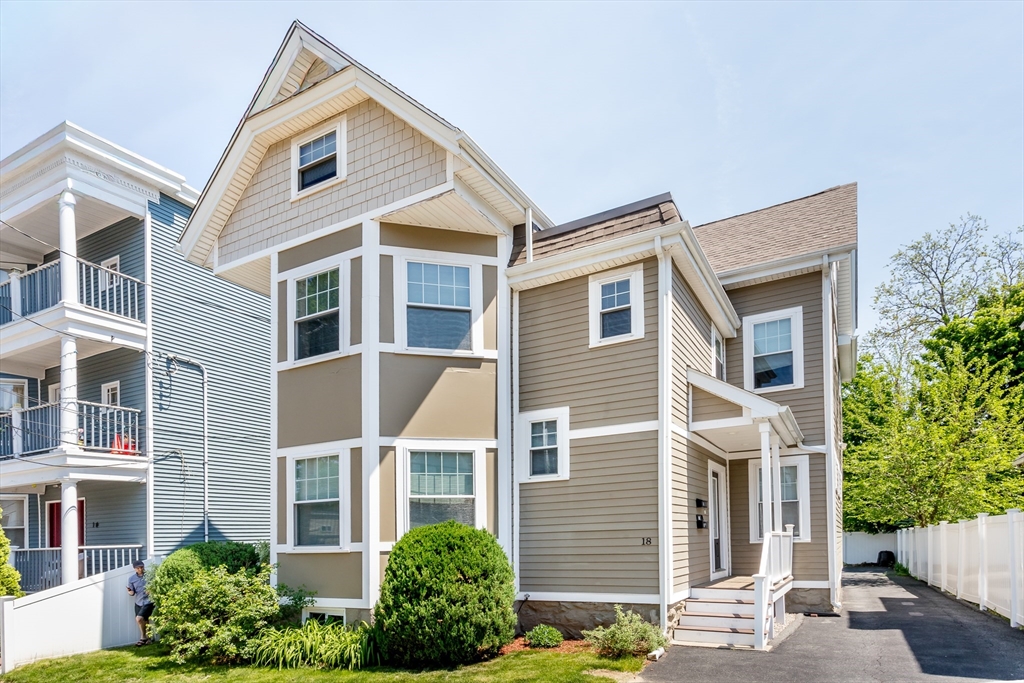 18 Kittredge St #1 in Roslindale