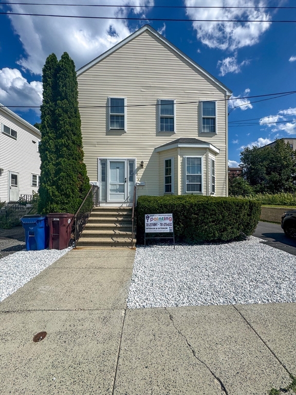 130 Washburn Ave in Revere