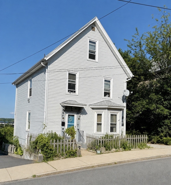 35 Ridgeway St in Lynn