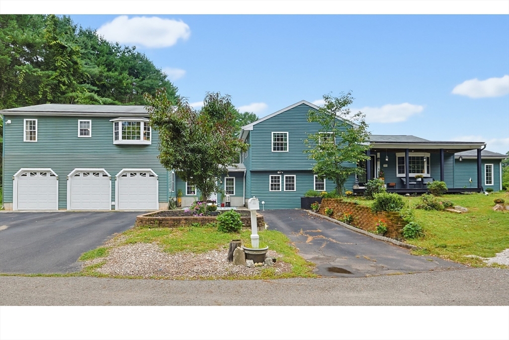 25 Old Elmdale Rd in Uxbridge