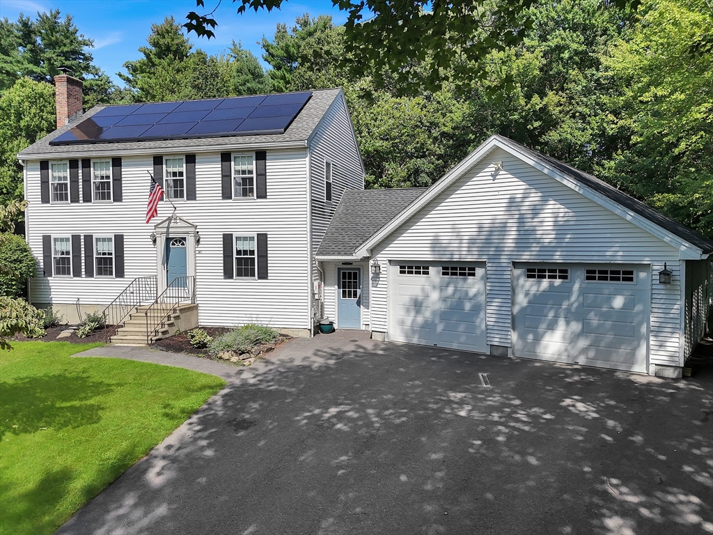 141 Farm Hill Rd in Leominster