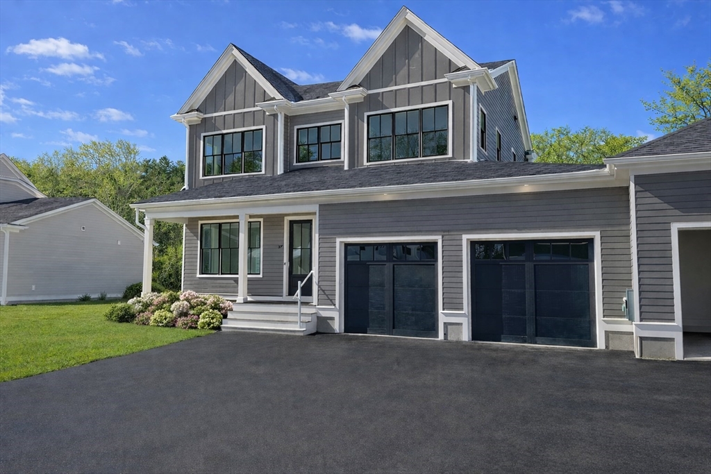 21 Country Farm Road #21 in Framingham