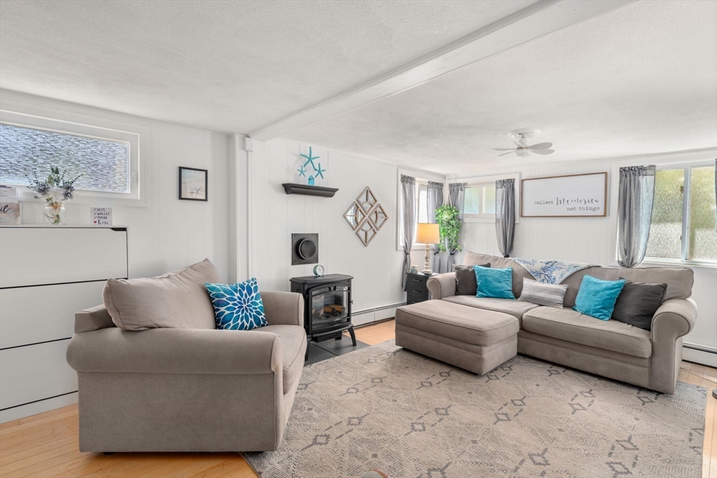 26 Wallis Street #1 in Beverly