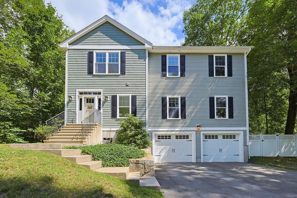 90 Greene St in Hopedale
