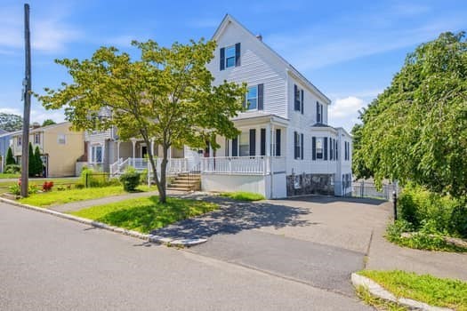52 Elliott St. in Melrose