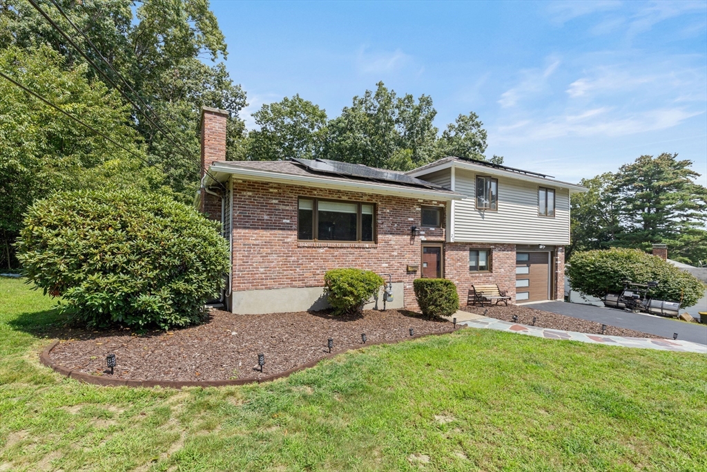 27 Lyman Rd in Framingham