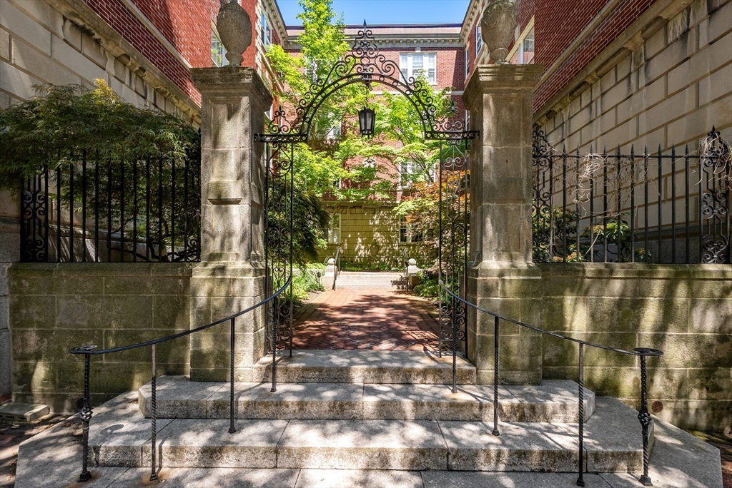 6 Washington Avenue #11 in Cambridge