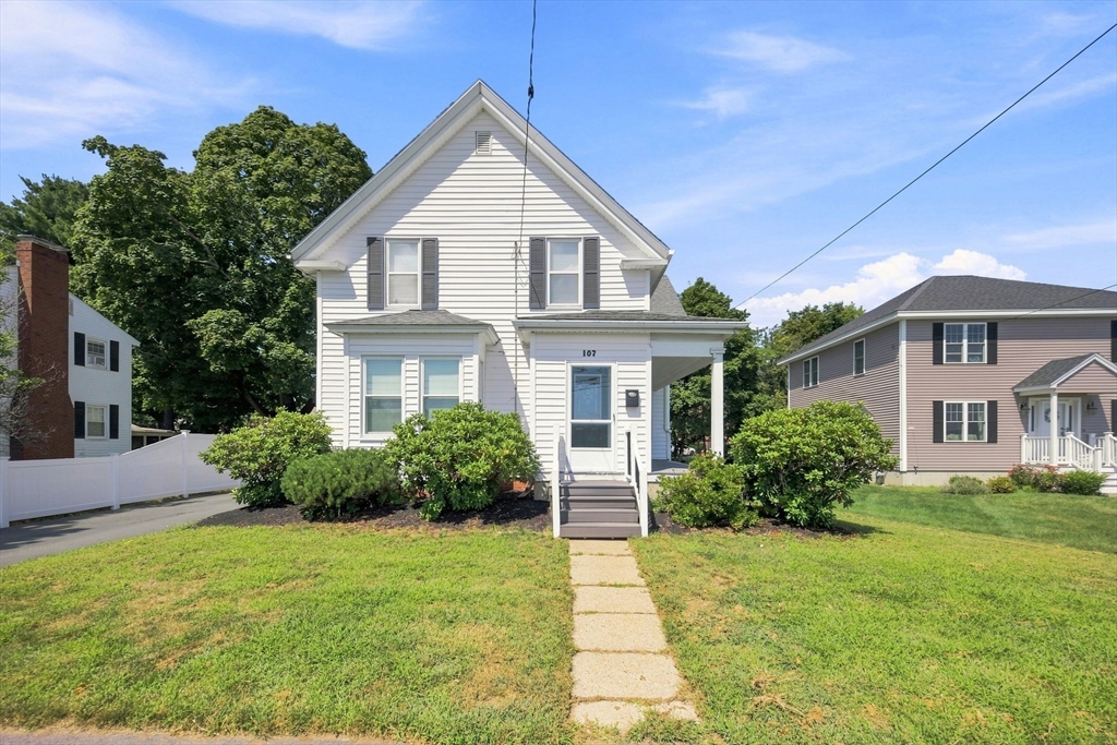 107 Sylvan St in Danvers