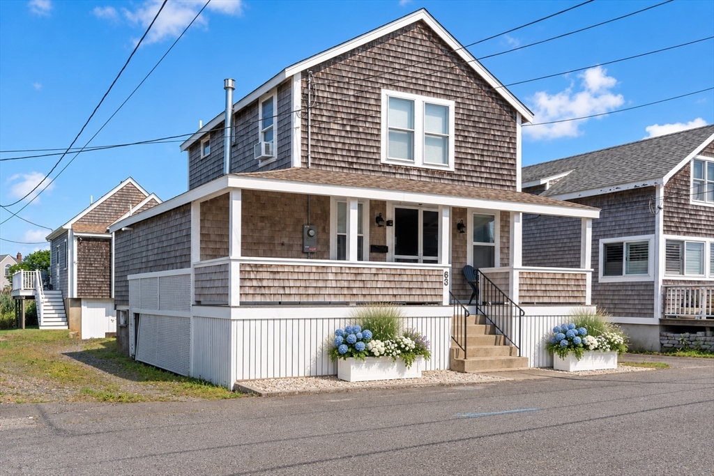 63 Lighthouse Rd in Scituate