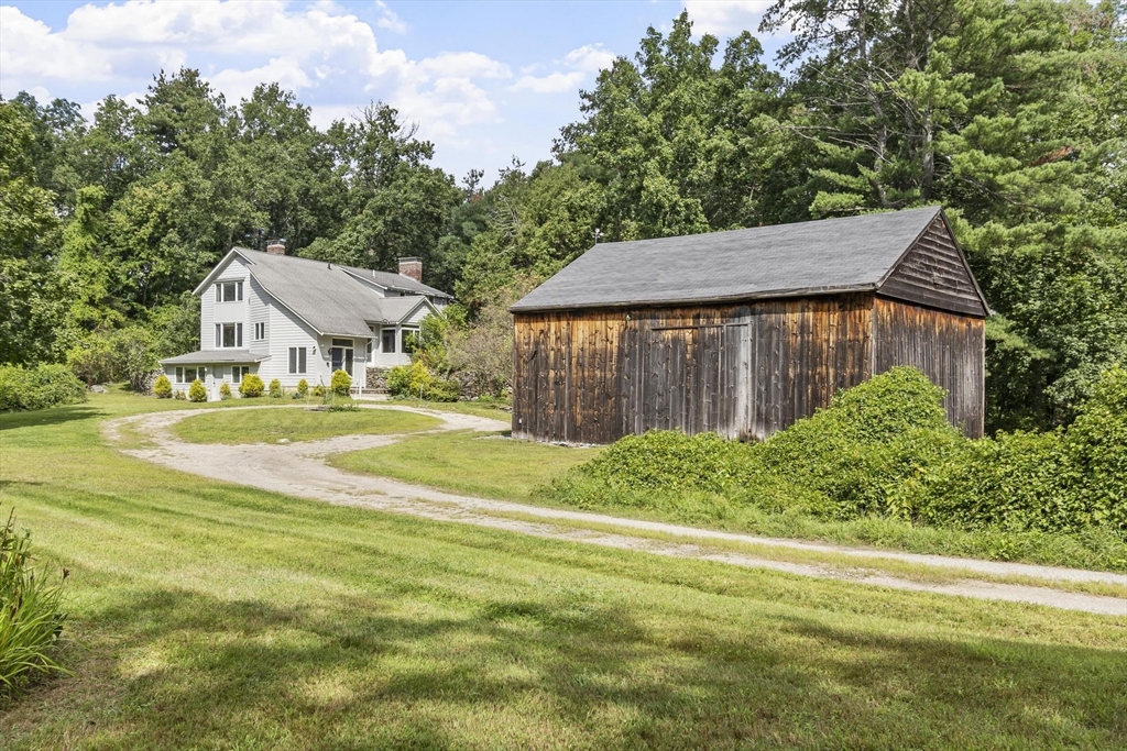 66 Whitney Road in Harvard