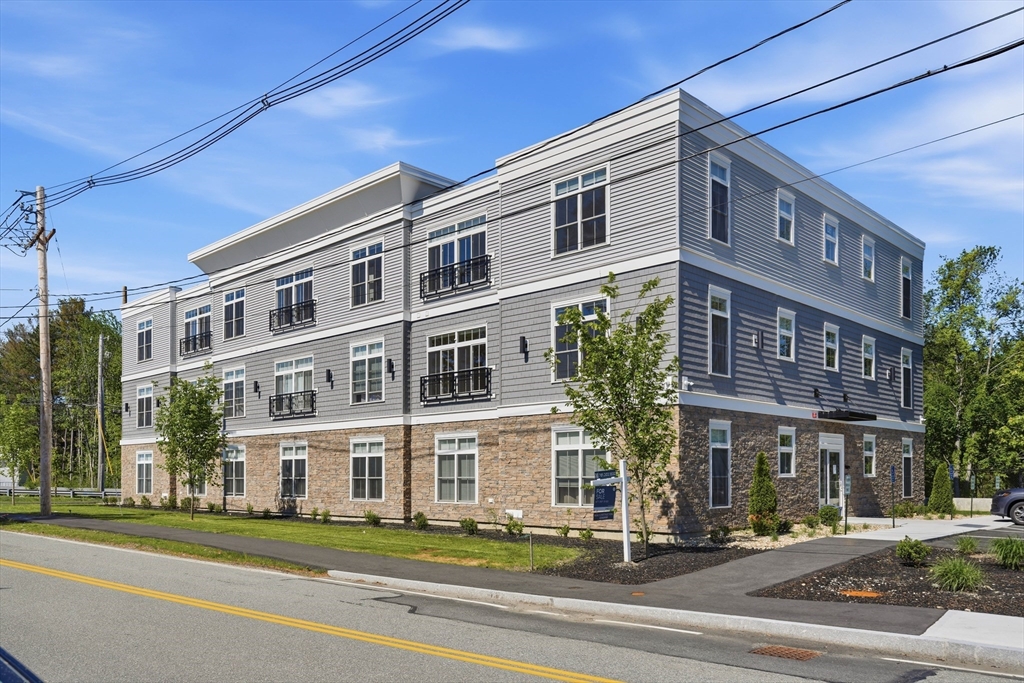 7 Cross St #202 in Wilmington