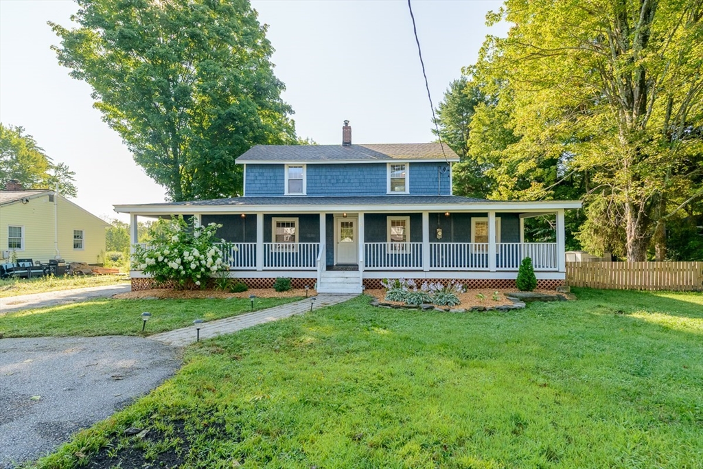 50 Whiting St in Lunenburg