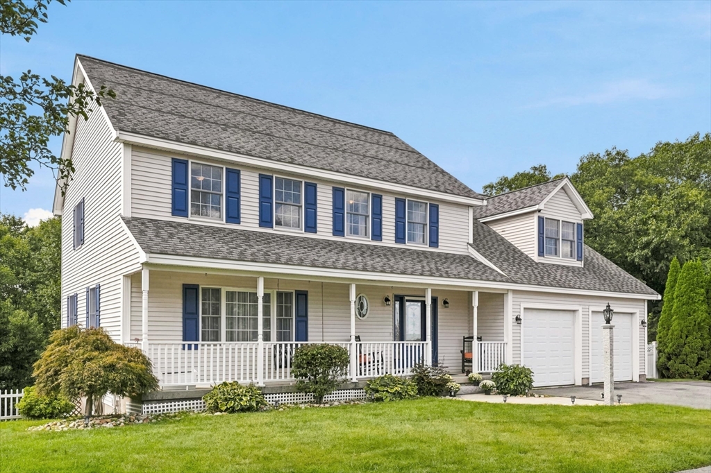 33 Fairway Dr in Woburn