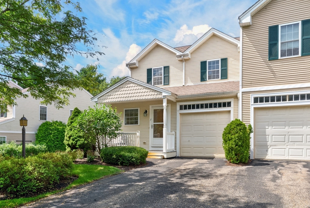 7 Sycamore Dr #7 in Middleboro