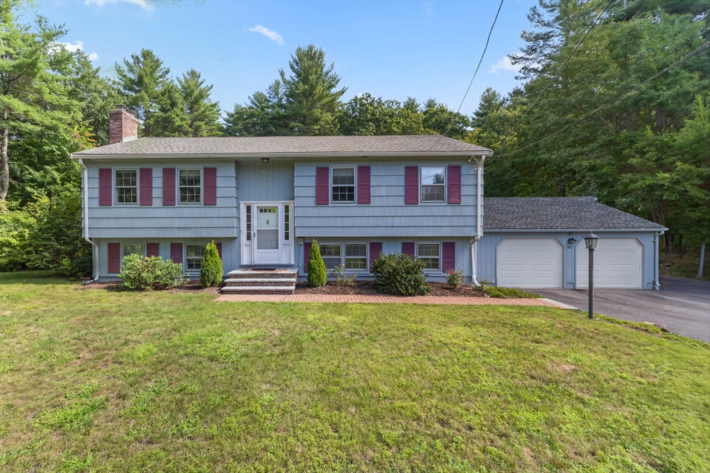 627 MAIN ST in Dunstable