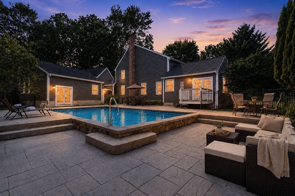 55 King Arthur Way in Mansfield