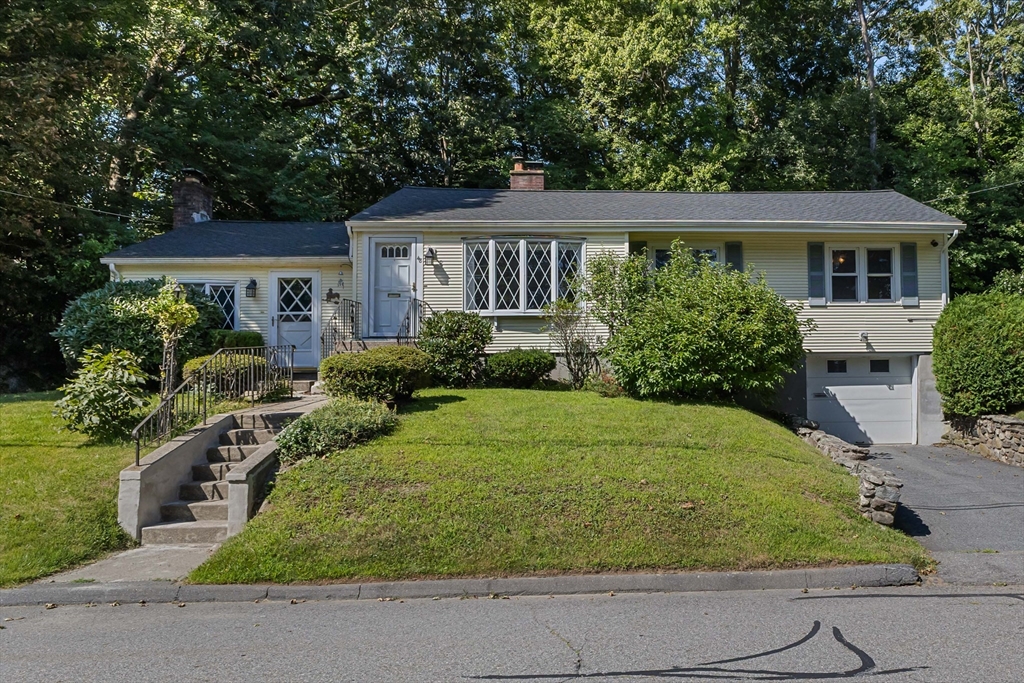 48 Washington St in Shrewsbury
