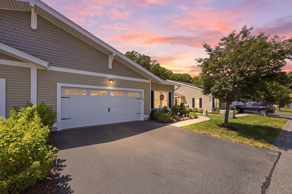 89 Rogerson Crossing #89 in Uxbridge