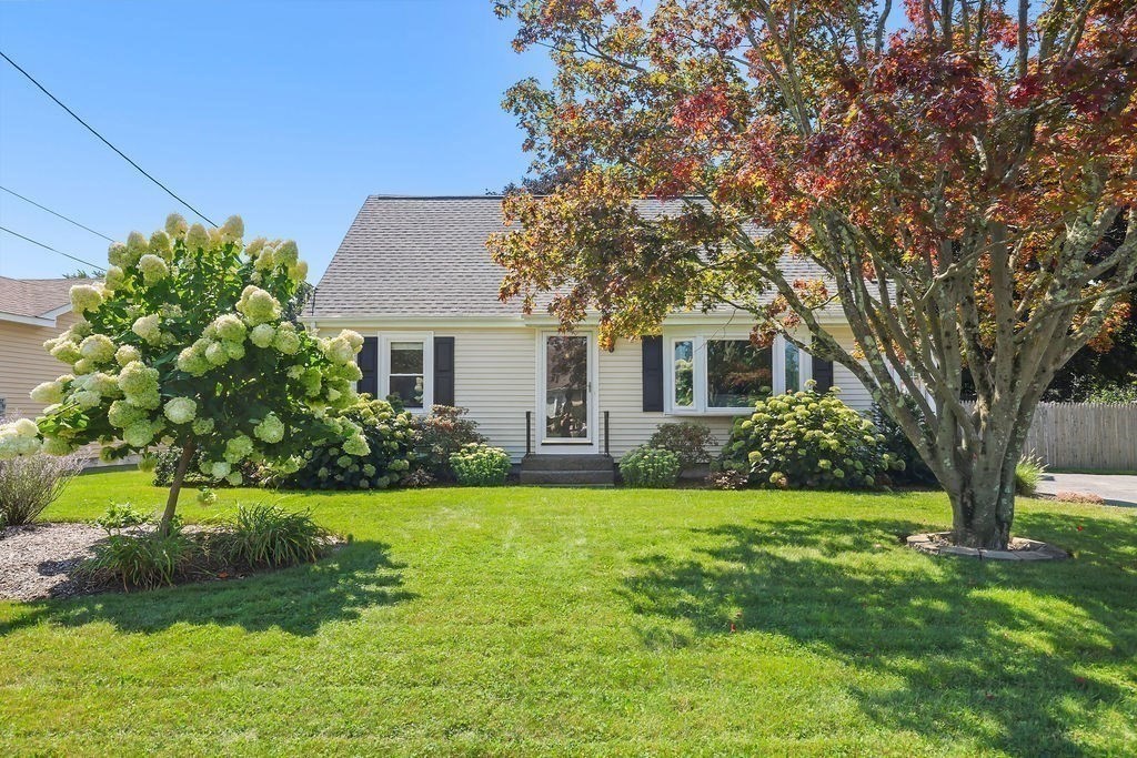 17 Jean Dr in Seekonk