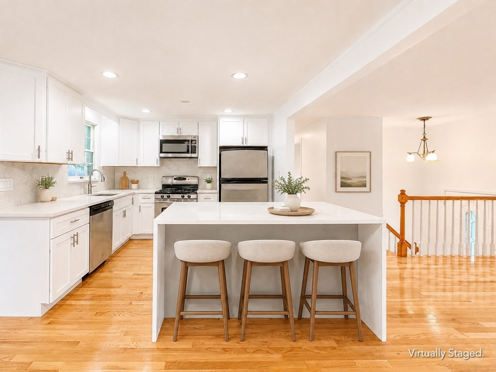 18 Linda St. in Foxboro