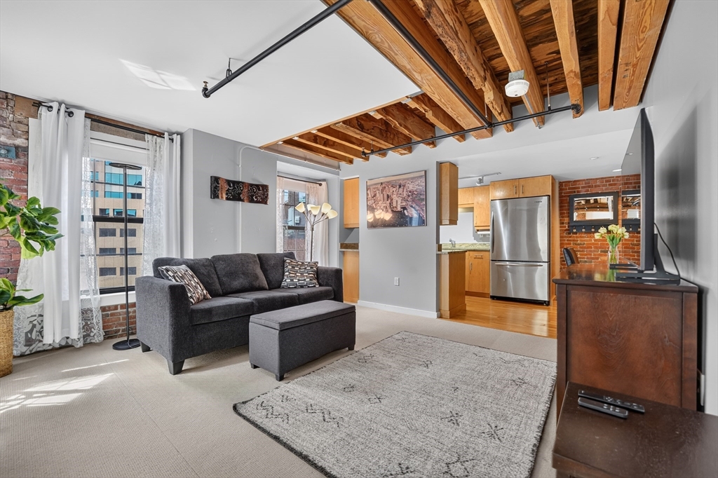 99-105 Broad St #6G in Boston