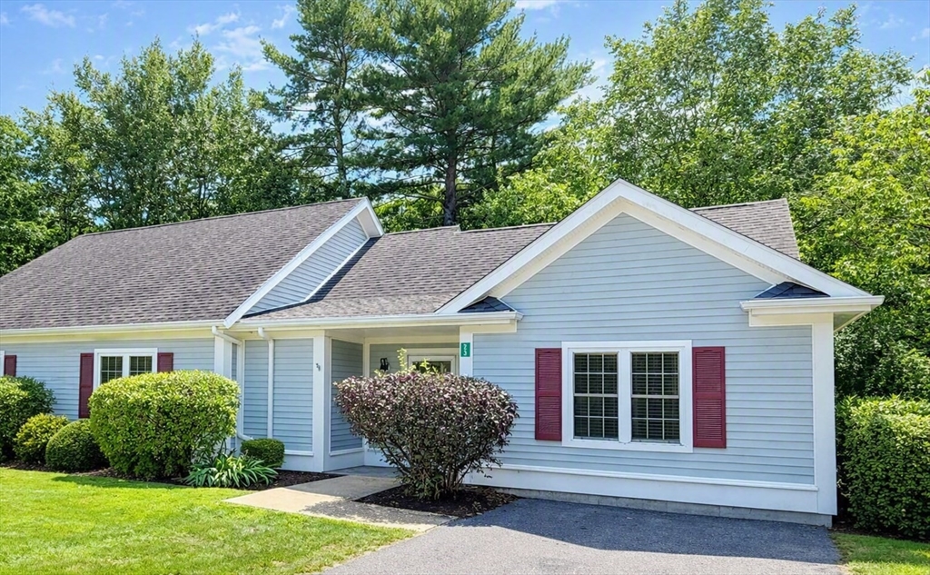 23 Sandy Cir #23 in Lakeville