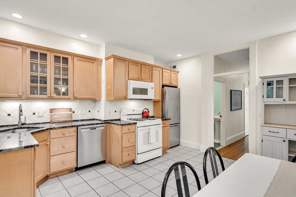 124 Chestnut St #1 in Brookline