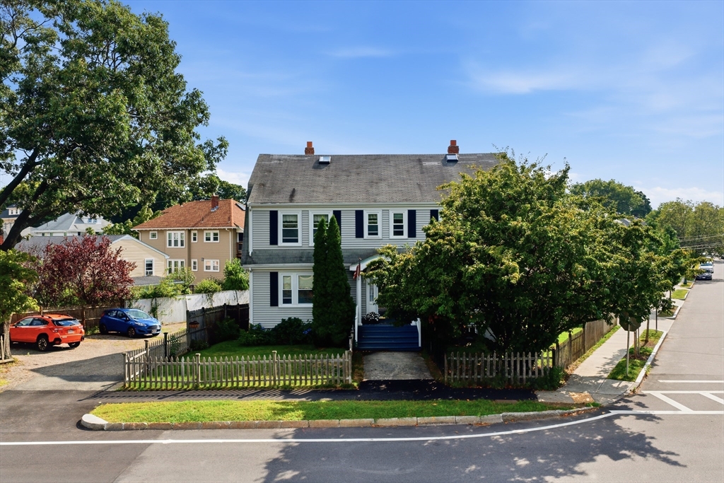 250 Furnace Brook Pkwy #Unit 1 in Quincy