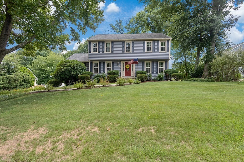 1 Calvin Dr in Milford
