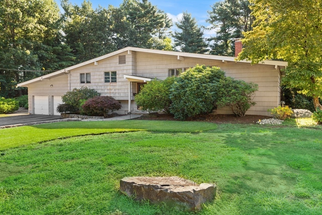 18 Jefferson Ave in Sharon