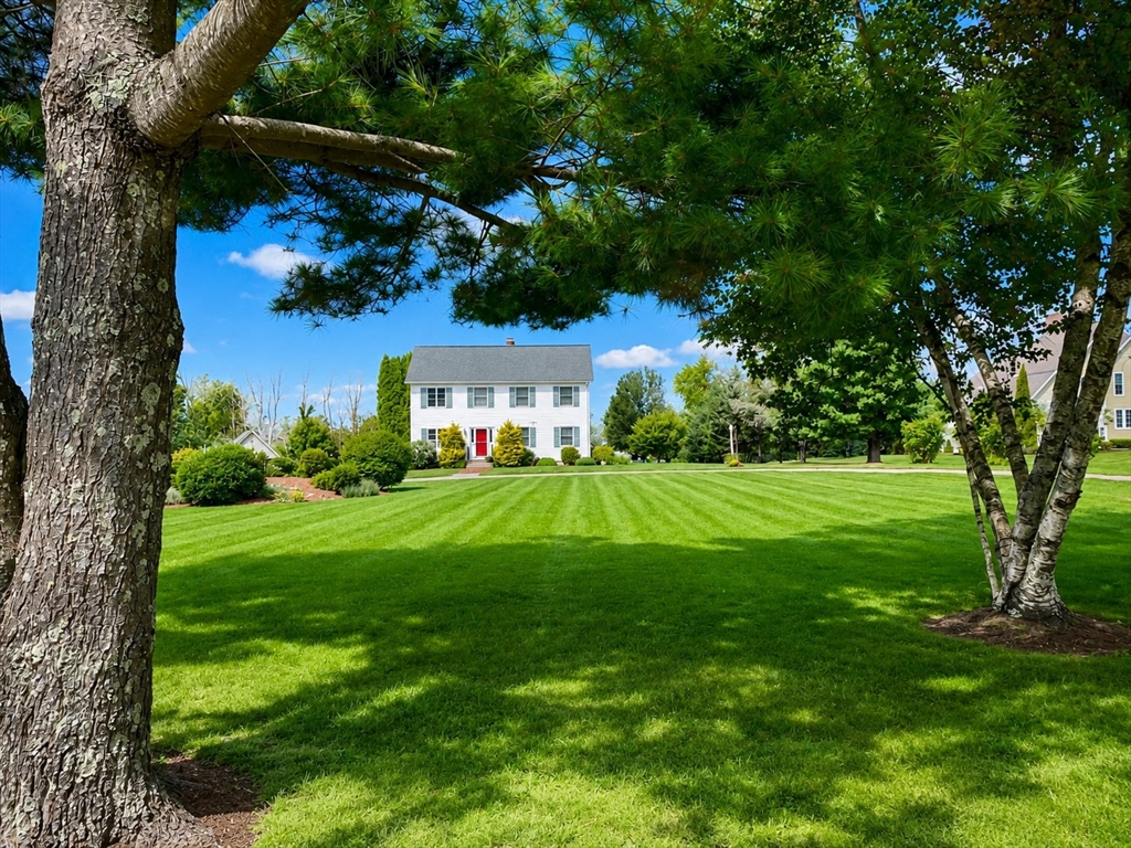 60 Osgood Rd. in Sterling