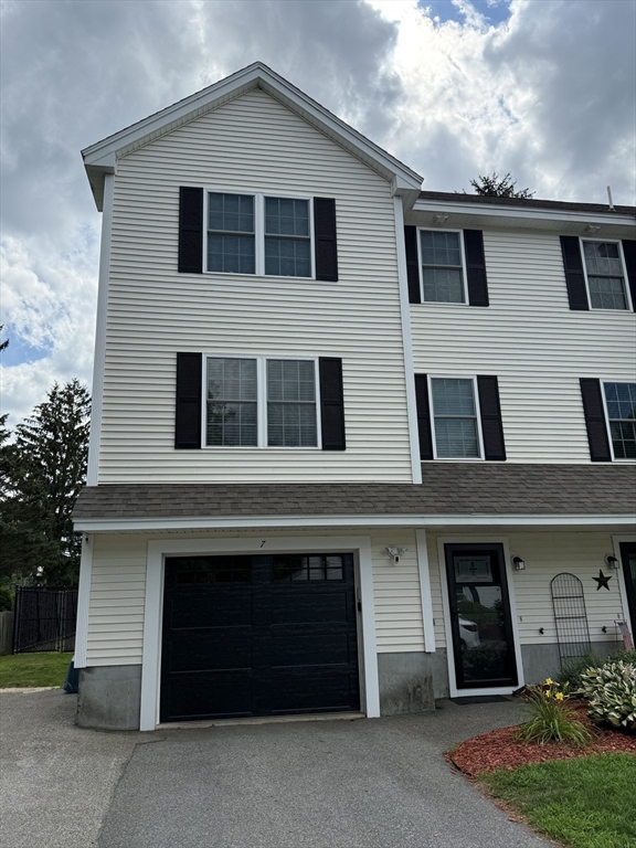 7 Willow St #7 in Haverhill