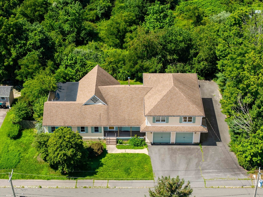 55 Crescent St in Bridgewater
