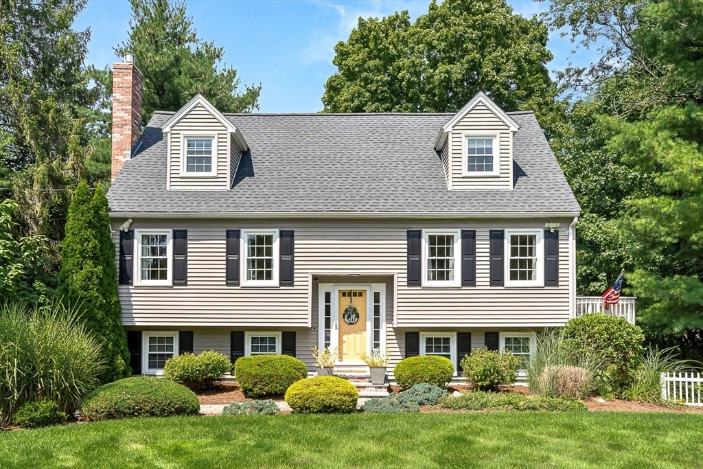 84 Derby St in Dracut