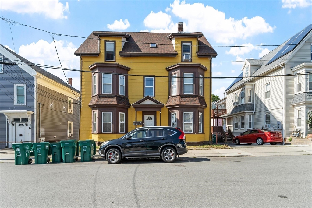 107 Hollingsworth St in Lynn