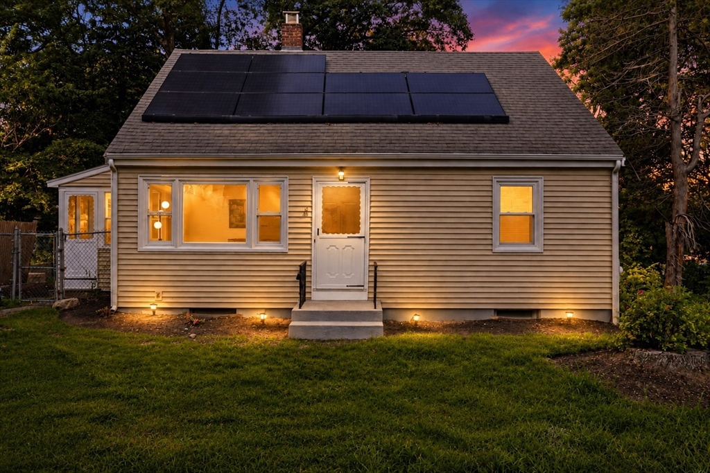28 Mulberry Ln in Ashland