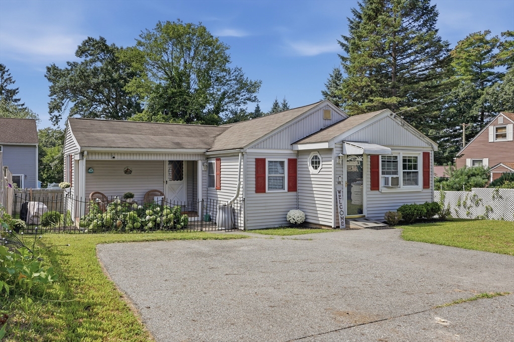 68 Hilltop Road in Dracut