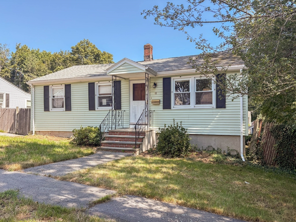 48 Home Street in Peabody