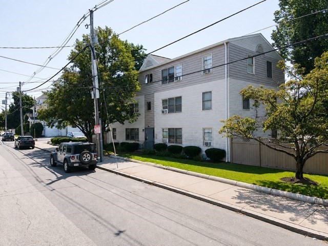 5 Washington St #12 in Medford