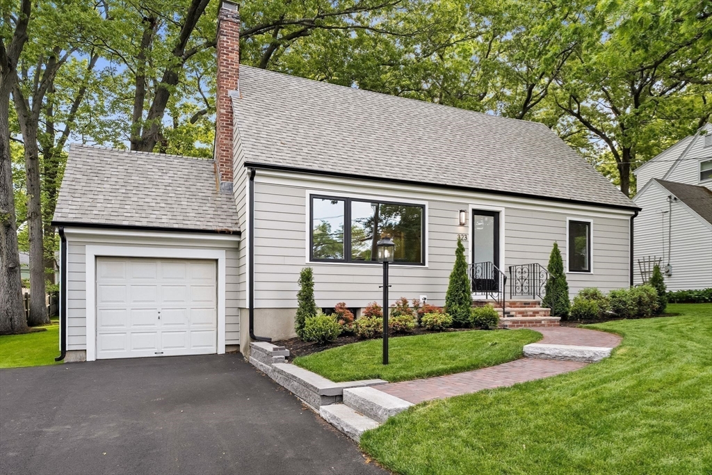 323 Ridge St in Arlington