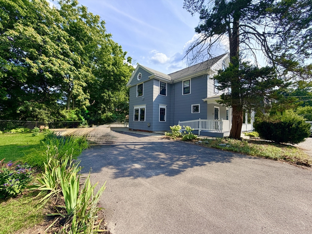 21 Maple Street in Arlington