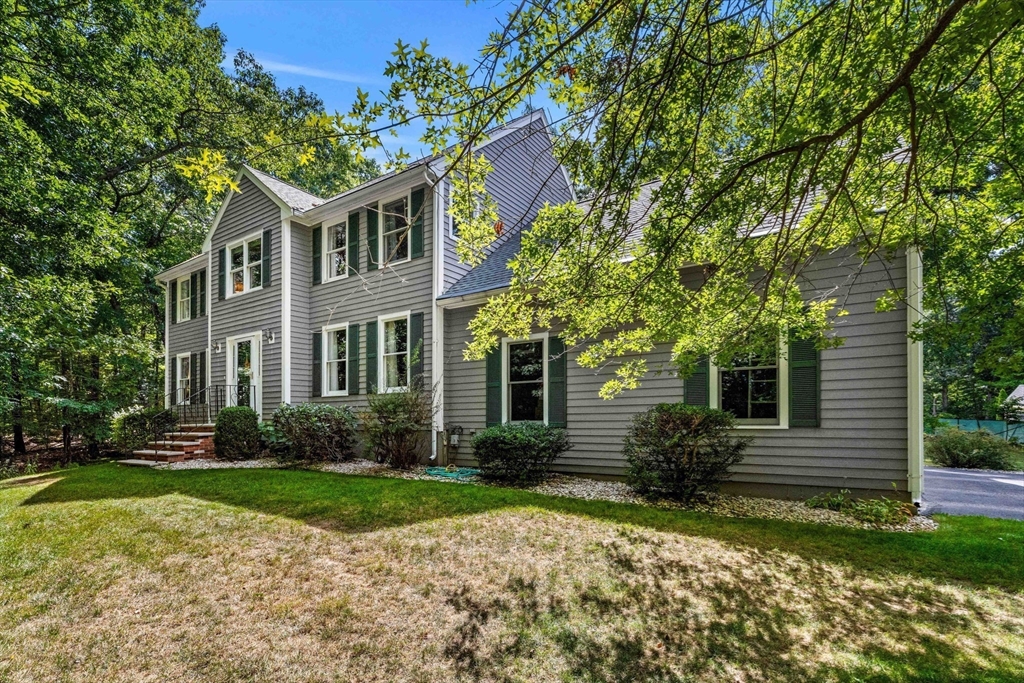 4 Mulberry Street in Groveland